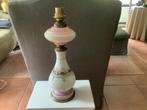 Te koop mooie brocanre tafellamp (opaline glas), Huis en Inrichting, Lampen | Tafellampen, Ophalen, Gebruikt, 50 tot 75 cm, Vintage