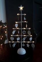 Metalen verlichte kerstboom met hangertjes - ledverlichting, Ophalen of Verzenden, Gebruikt