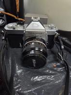 Nikon Nikkormat Camera met Accessoires, Audio, Tv en Foto, Fotocamera's Analoog, Ophalen of Verzenden, Gebruikt, Spiegelreflex