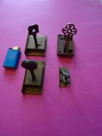4X OUDE KAST SLOTJES MET SLEUTEL SLOT MEUBEL, Antiek en Kunst, Ophalen of Verzenden