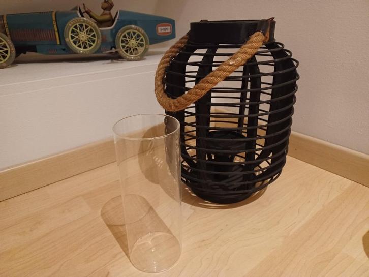 Modern Windlicht zwart/ met koord, Huis en Inrichting, Woonaccessoires | Kandelaars en Kaarsen, Nieuw, Kandelaar, Minder dan 25 cm