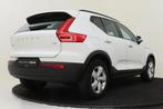 Volvo XC40 T2 AUT. MOMENTUM CORE -NAVI|CARPLAY|CRUISE|ELEK.A, 12 maanden, Gebruikt, Euro 6, Leder en Stof