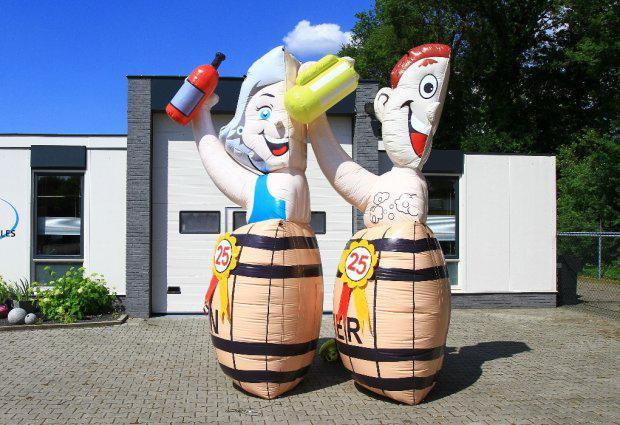 Halve Abraham en halve Sarah in vat, Hobby en Vrije tijd, Feestartikelen | Verhuur, Zo goed als nieuw, Abraham of Sarah, Ophalen