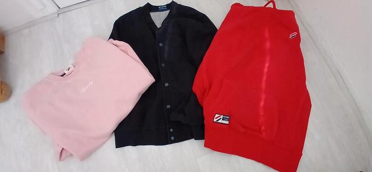 Leuke superdry bomber vest en truien mt xs/s/44, Kleding | Dames, Truien en Vesten, Zo goed als nieuw, Maat 34 (XS) of kleiner