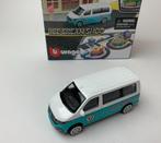 Bburago City 1:43 Ice Cream Shop with Volkswagen T6 Transpor