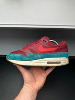 Nike Air Max 1 Team Red Green Abyss  / 43, Overige kleuren, Nike, Ophalen of Verzenden, Sneakers of Gympen
