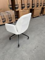 Beige eettafel-, vergader- of kantinestoel met skatewieltjes, Ophalen, Overige kleuren, Zo goed als nieuw, Stof