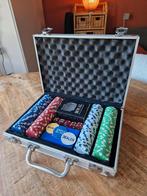 Pokerset in aluminium koffer, complete set 200 chips, Drie of vier spelers, Ophalen of Verzenden, Zo goed als nieuw