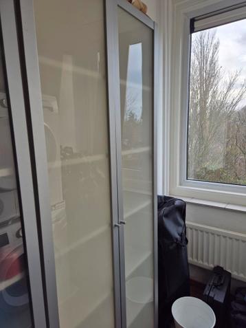 2x Ikea Billy kasten met lichte beschadiging - afbeelding 1