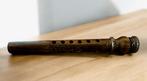Fluit gesneden in donker hout uit Bali., Antiek en Kunst, Ophalen of Verzenden