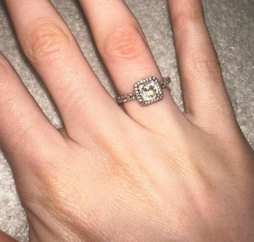 Pandora ring vierkant, Sieraden, Tassen en Uiterlijk, Ringen, Zo goed als nieuw, Dame, Zilver, Zilver, Met strass, Ophalen of Verzenden