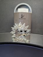 Swarovski Beeldje Egel Middelgroot met snor, Verzamelen, Swarovski, Ophalen of Verzenden, Zo goed als nieuw, Figuurtje