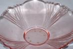 Vintage roze glazen schaal. Doorsnee 36- hoogte 16,5, Schaal, Rond, Ophalen of Verzenden, Glas