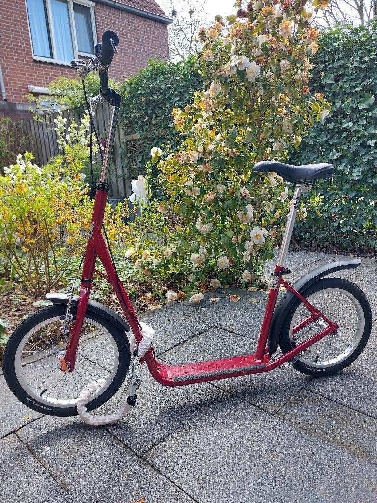Step en loop/zitfiets, Fietsen en Brommers, Steps, Ophalen, Zo goed als nieuw, Gewone step
