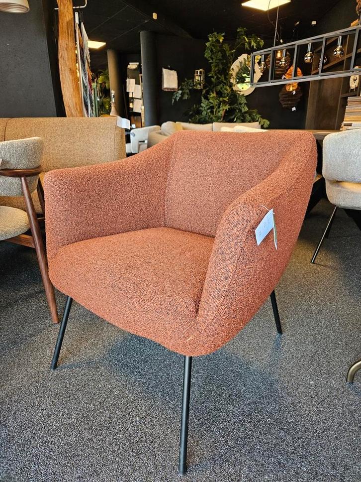 Mooie kwaliteit fauteuil MILA h.e. design opruiming, Huis en Inrichting, Fauteuils, Nieuw, Stof, Ophalen of Verzenden