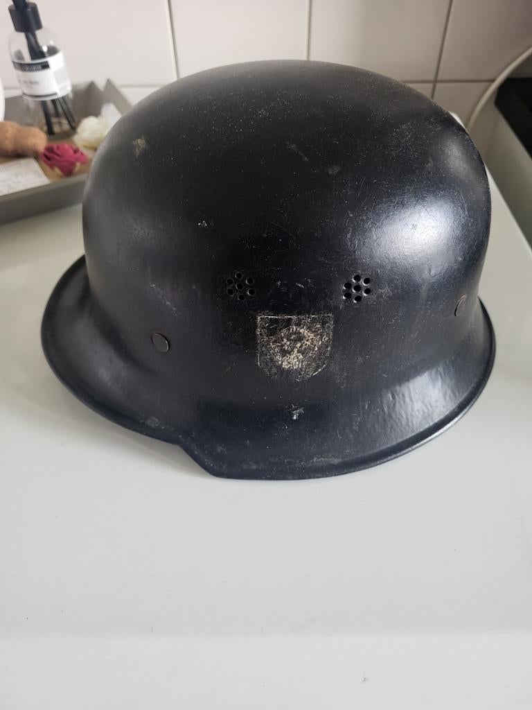 Te koop Duitse polizei helm, Ophalen of Verzenden, Duitsland, Helm of Baret