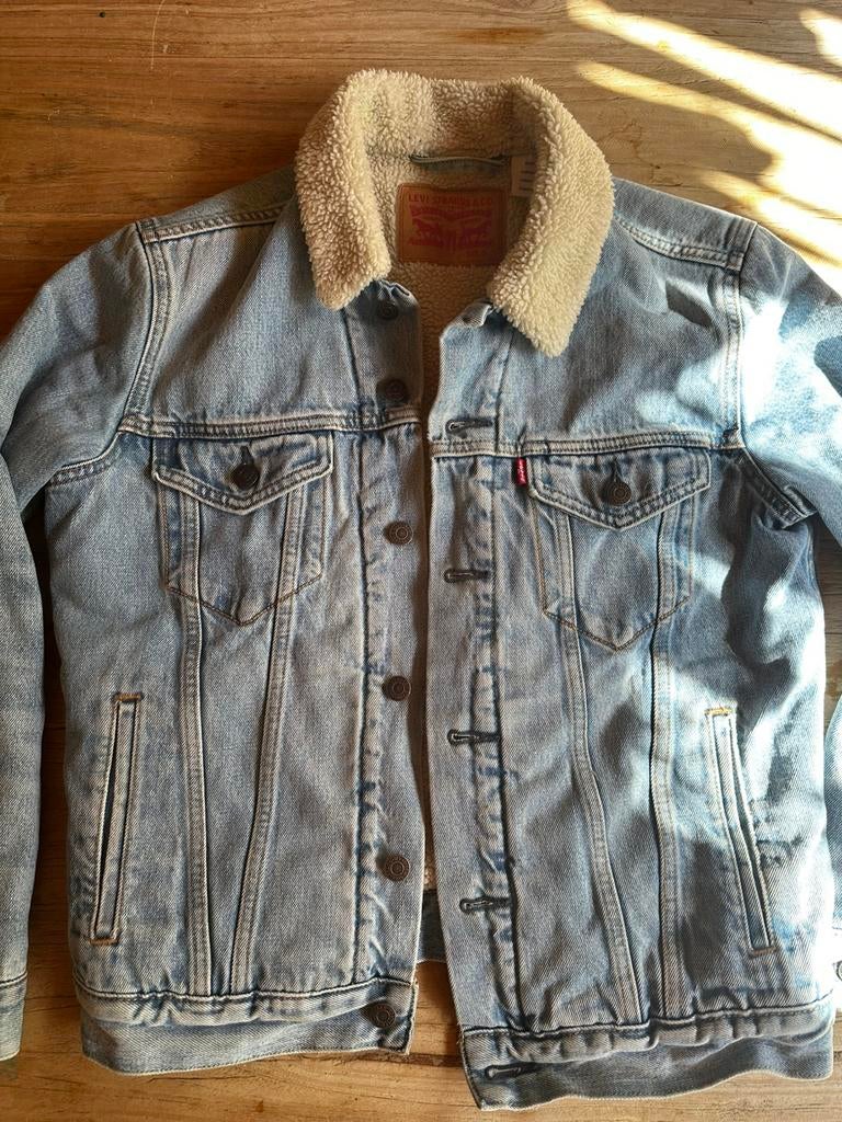 Vintage Levi’s denim sherpa jacket gevoerd met lammy maat S, Ophalen of Verzenden, Zo goed als nieuw, Maat 38/40 (M), Blauw