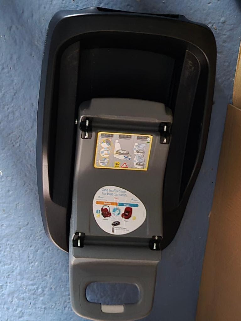 Isofix base family, Kinderen en Baby's, Autostoeltjes, Ophalen, 0 t/m 18 kg, Zijbescherming, Zo goed als nieuw