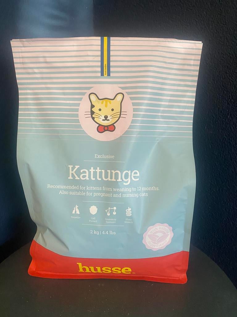 2 Kg volle zak Husse hoogwaardige kitten kattenbrokjes., Ophalen, Kat