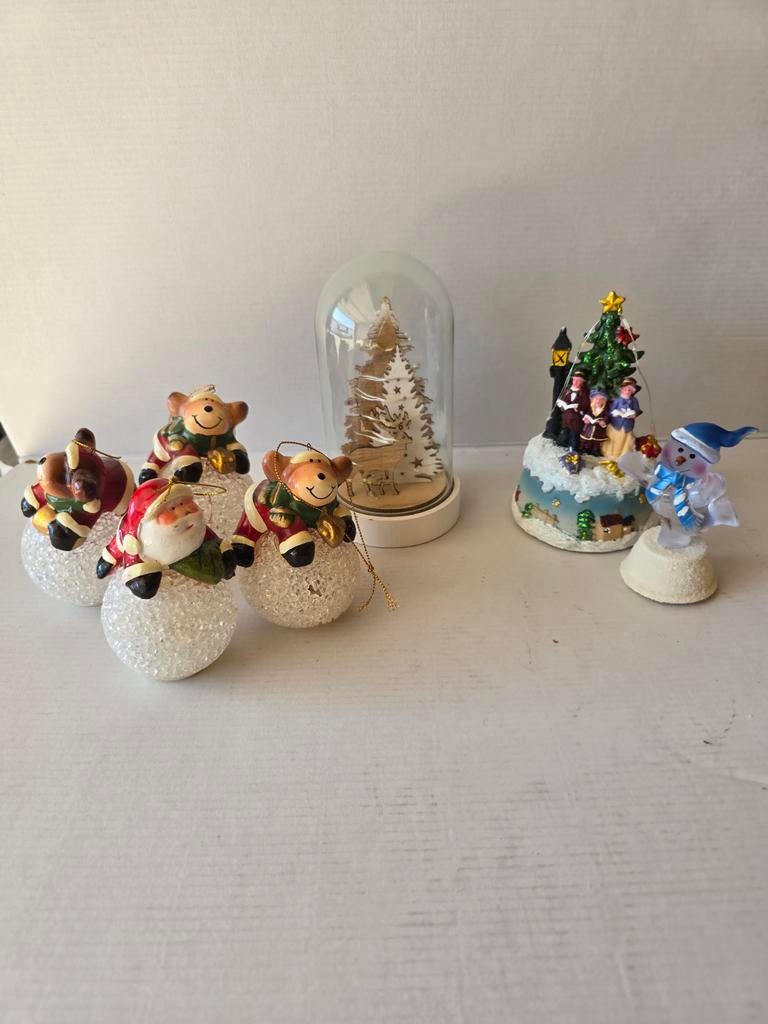 diversen kerst. o.a. kerstballen met verlichting, Diversen, Kerst, Ophalen