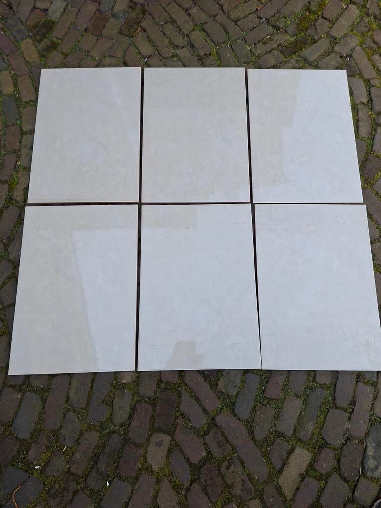 Restpartij badkamertegels, Ophalen, Keramiek, Nieuw, 20 tot 40 cm