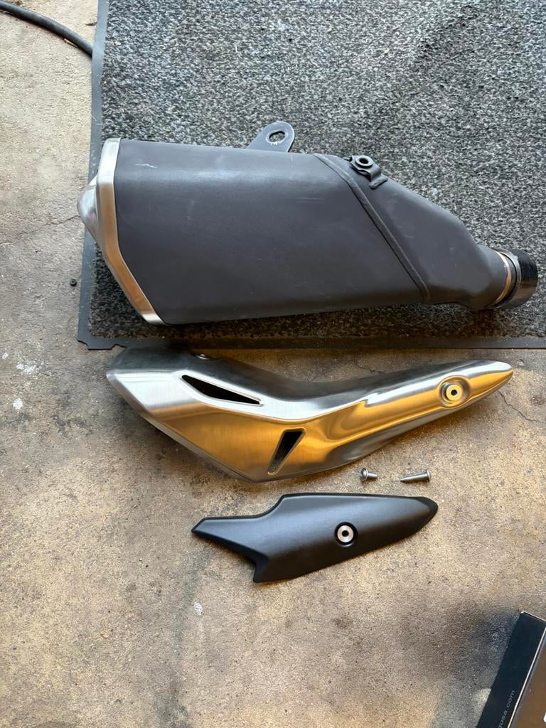 Nieuwe orginele uitlaat kawasaki z900 2022, Motoren, Ophalen of Verzenden