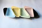 Erich Schumm retro pastel plastik pinda set tray design, Verzamelen, Retro, Ophalen of Verzenden, Huis en Inrichting