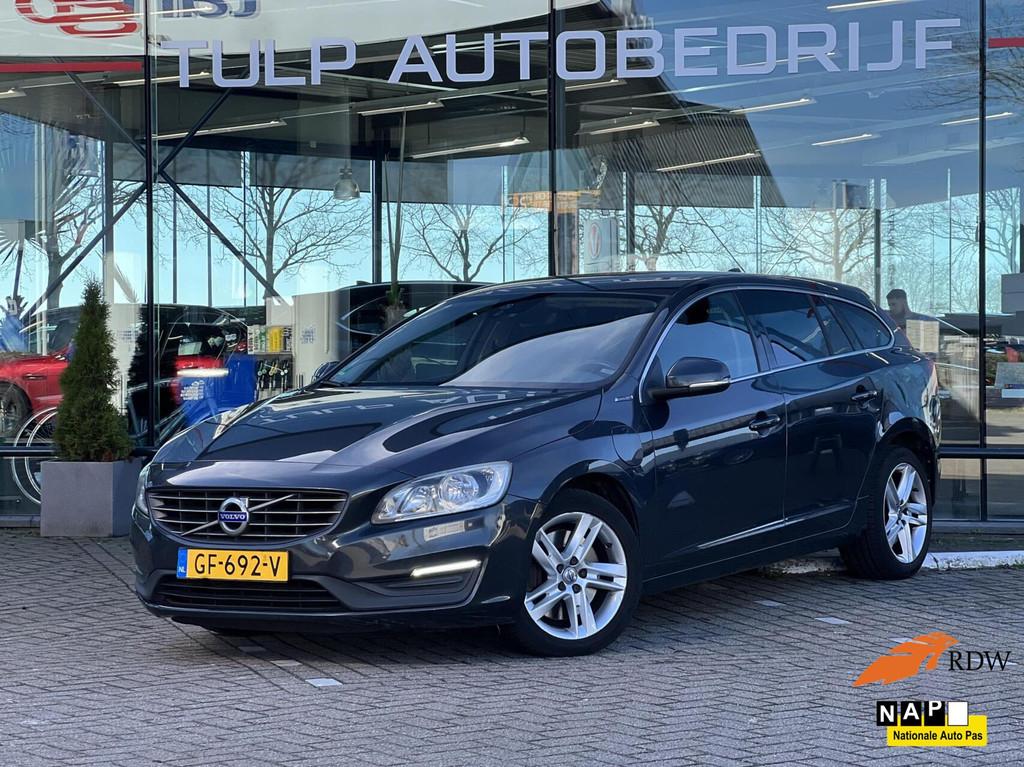 Volvo V60 2.4 D6 Twin Engine Momentum Clima Cruise NAP, Auto's, Volvo, Automaat, LED verlichting, Leder en Stof, Zwart