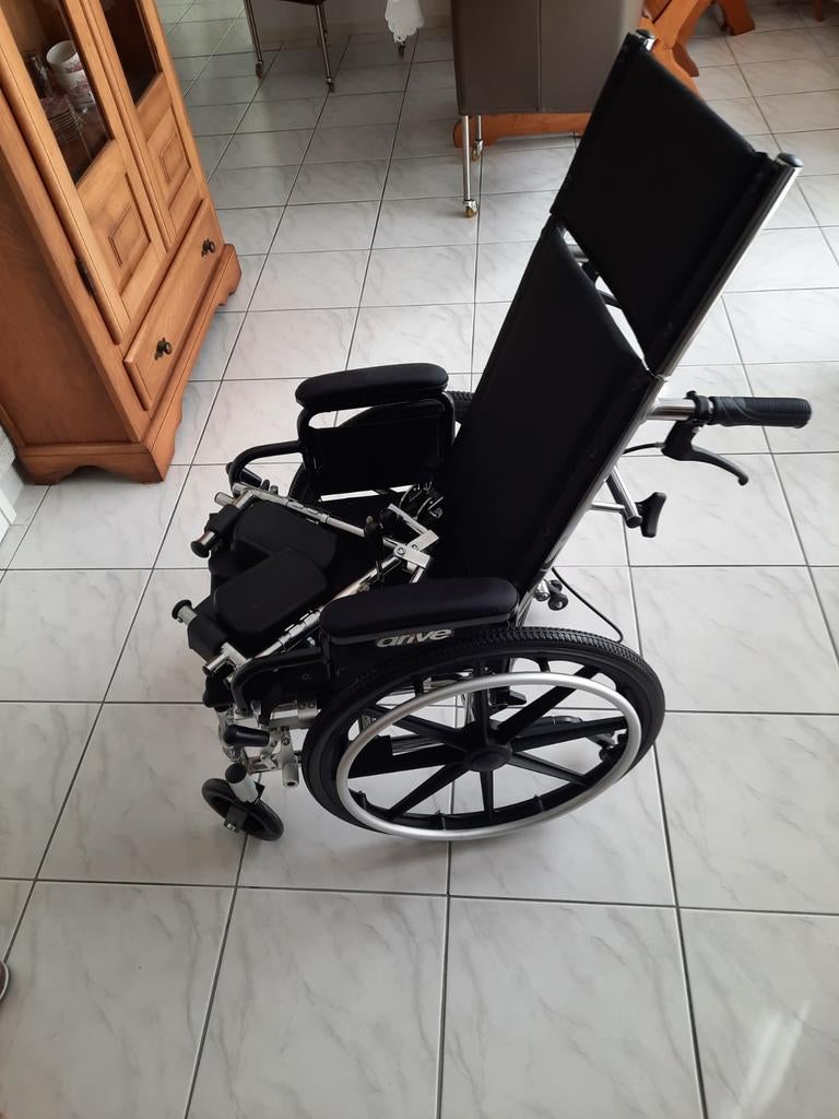 Rolstoel, Ophalen, Handbewogen rolstoel