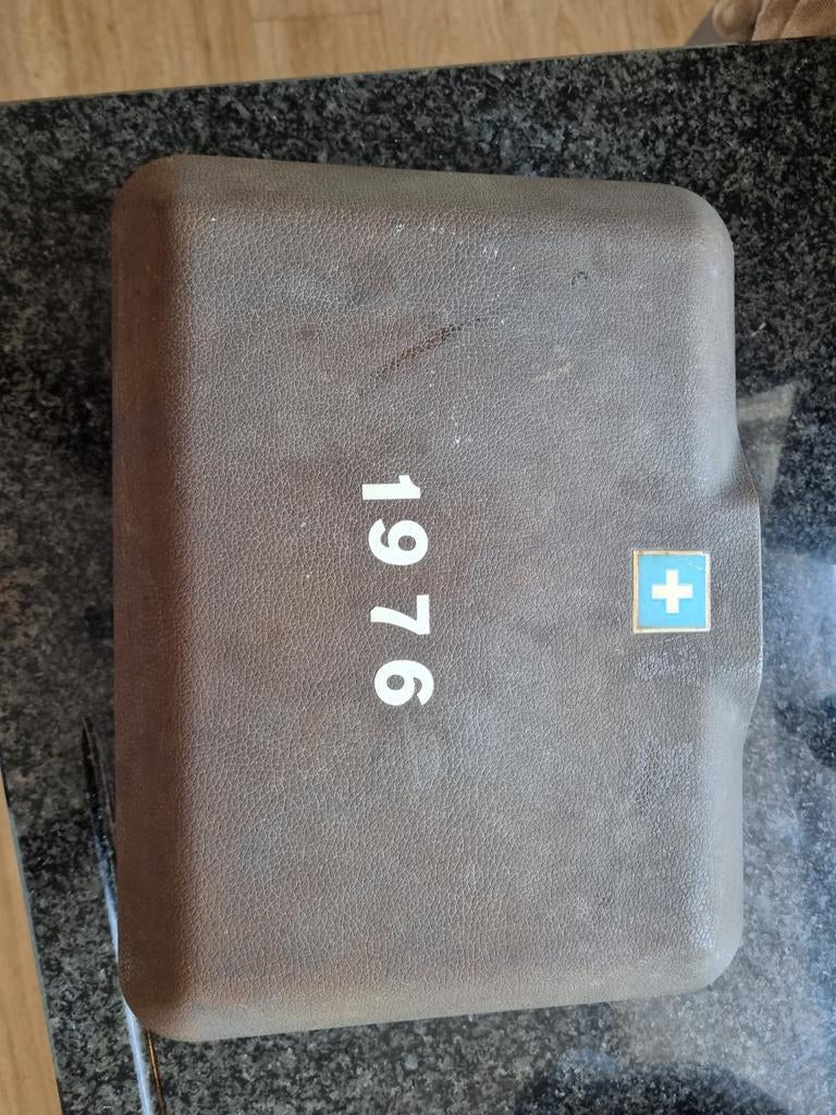 Mercedes Benz EHBO koffer, Ophalen of Verzenden, Zo goed als nieuw