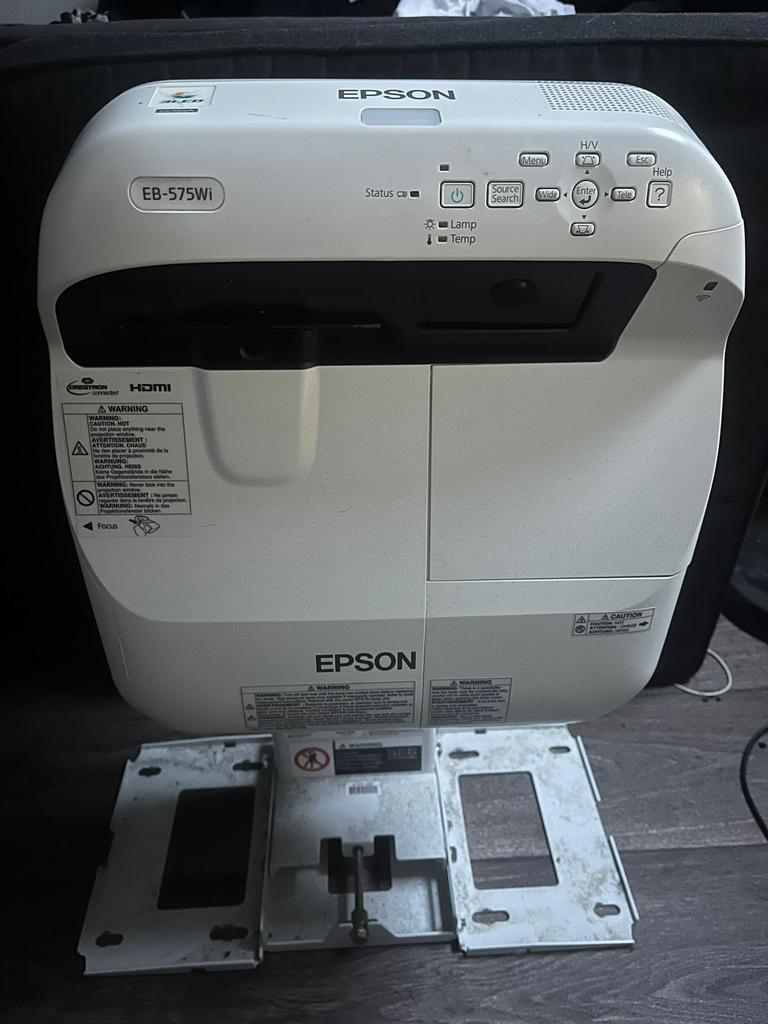 Epson EB-575Wi Ultra Korte Projector Beamer, Audio, Tv en Foto, Beamers, Ophalen of Verzenden, Zo goed als nieuw