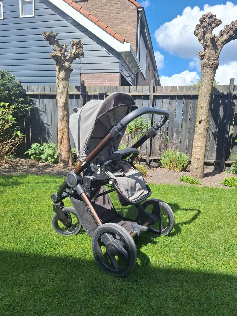 Kinderwagen Mutsy, Ophalen