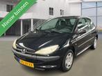 Peugeot 206 1.4 XR INCLUSIEF NIEUW APK, Auto's, Peugeot, Voorwielaandrijving, 31 €/maand, 4 cilinders, Zwart