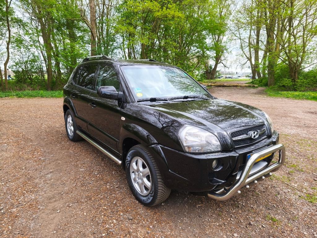 Hyundai Tucson 2.0 zwart 2005 zeer mooi, Stof, 4 cilinders, Parkeersensor, Zwart