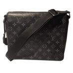 Louis Vuitton District PM Messenger Bag Mono M46255, Louis Vuitton, Gebruikt, Support@louisvuitton.com, 2 Rue du Pont Neuf
75001 Paris
France