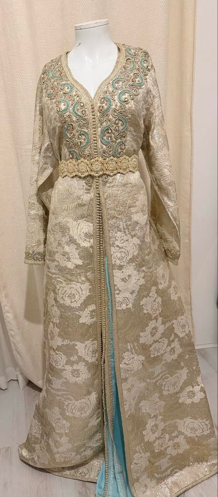 Takshita brocard creme goud met lichtblauwe details, Maat 38/40 (M), Overige typen, Overige kleuren, Ophalen of Verzenden