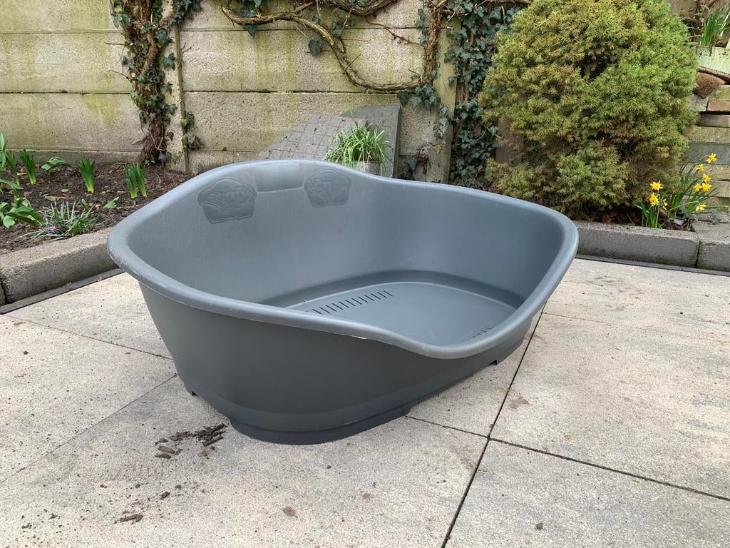 Grote kunststof hondenmand – ca. 95 x 70 cm, Ophalen, Zo goed als nieuw, Overige