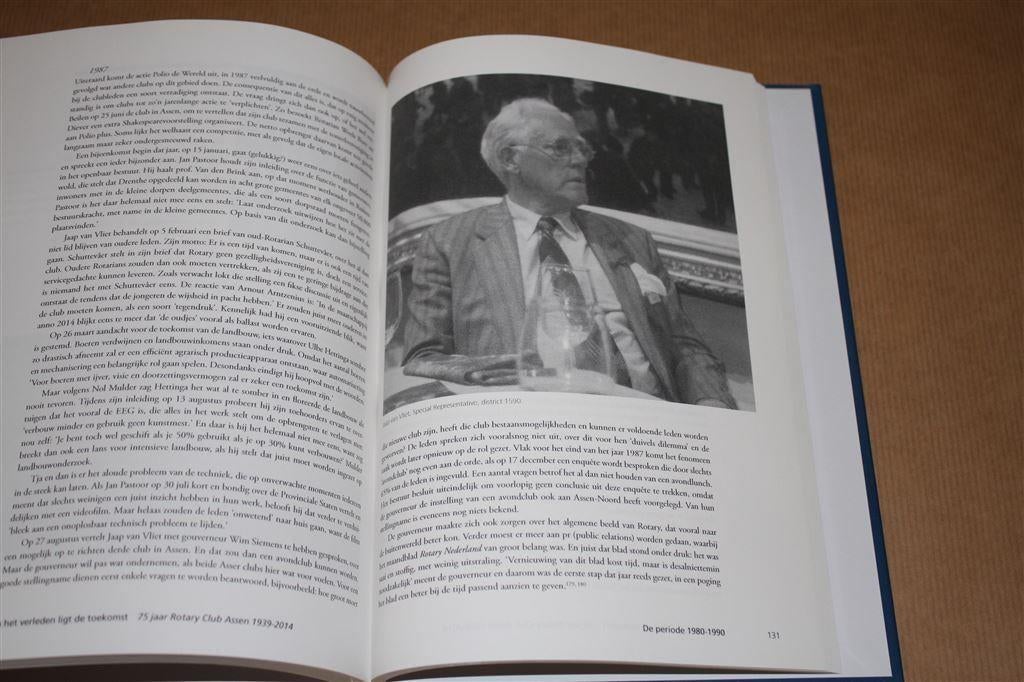 75 jaar Rotary Club Assen 1939-2014. In het verleden..., Ophalen of Verzenden, Zo goed als nieuw