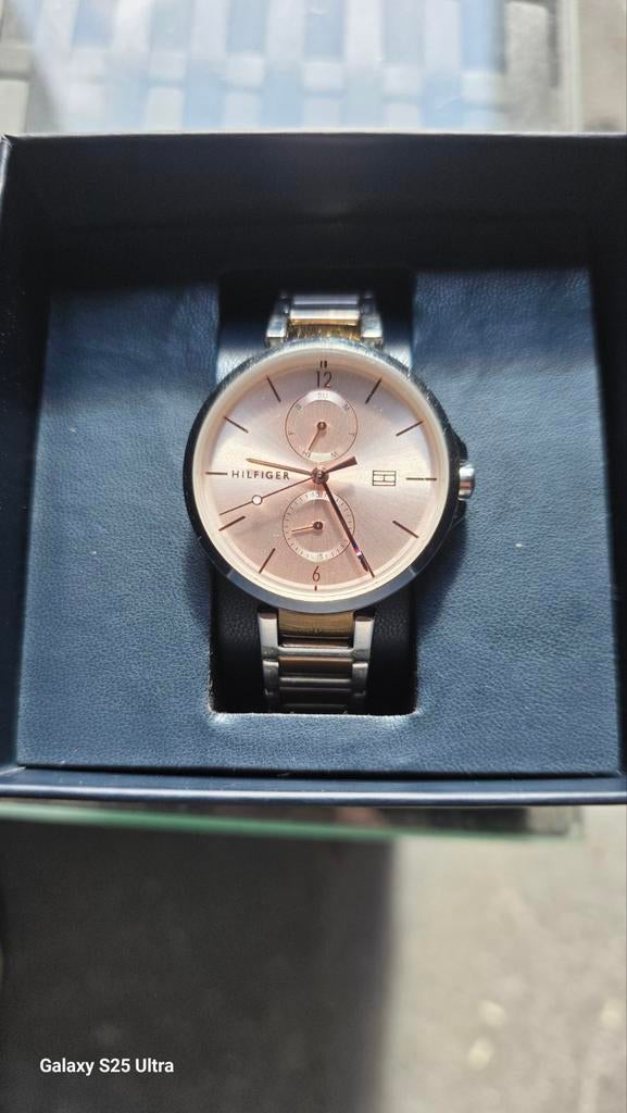 Tommy Hilfiger Dames Horloge - Stijlvol en Elegant, Sieraden, Tassen en Uiterlijk, Horloges | Dames, Zo goed als nieuw, Polshorloge