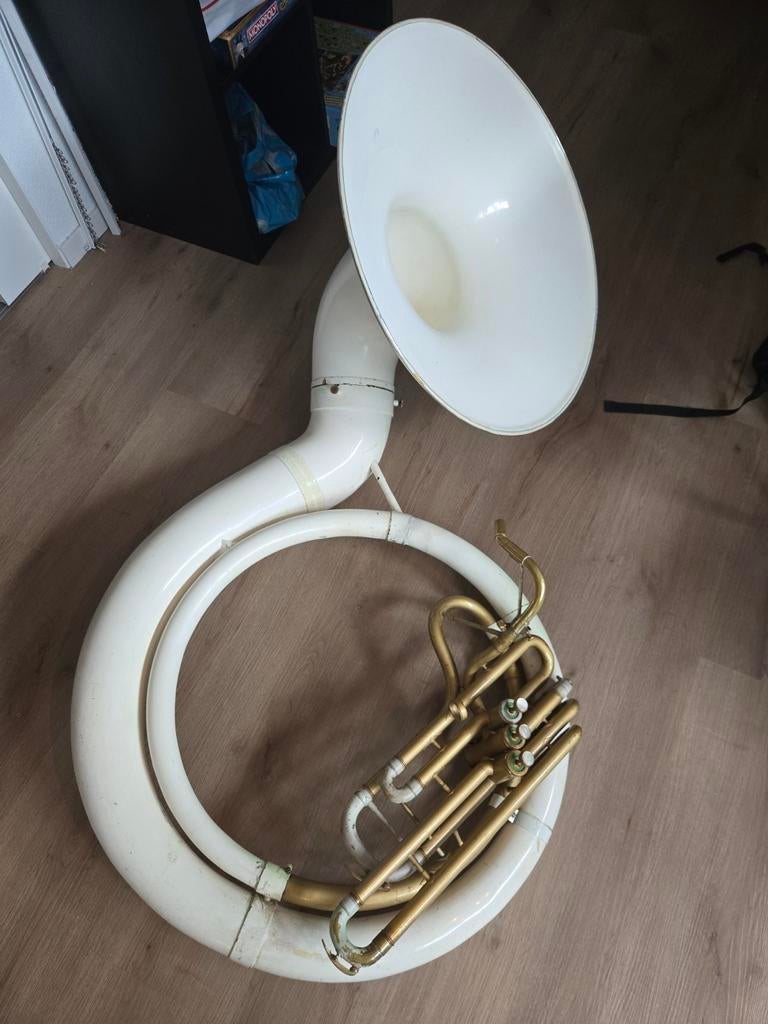 Kunststof sousafoon, Ophalen, Gebruikt, Bes-tuba