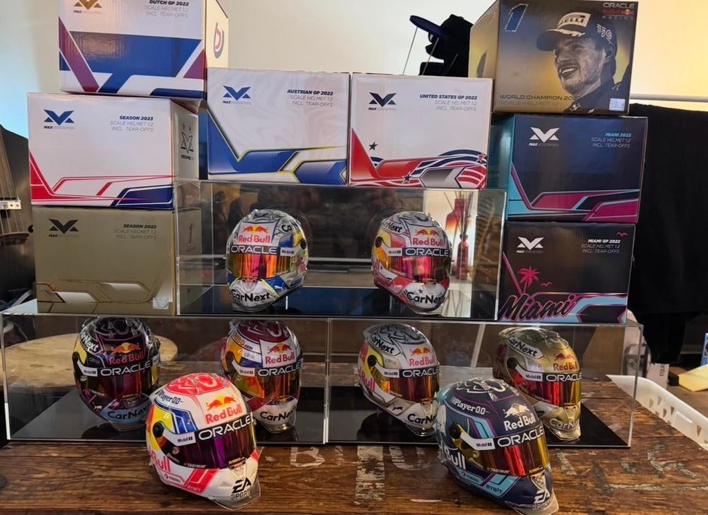 Max Verstappen 1/2 schaal helmen in 1 koop, Ophalen, Nieuw, Formule 1