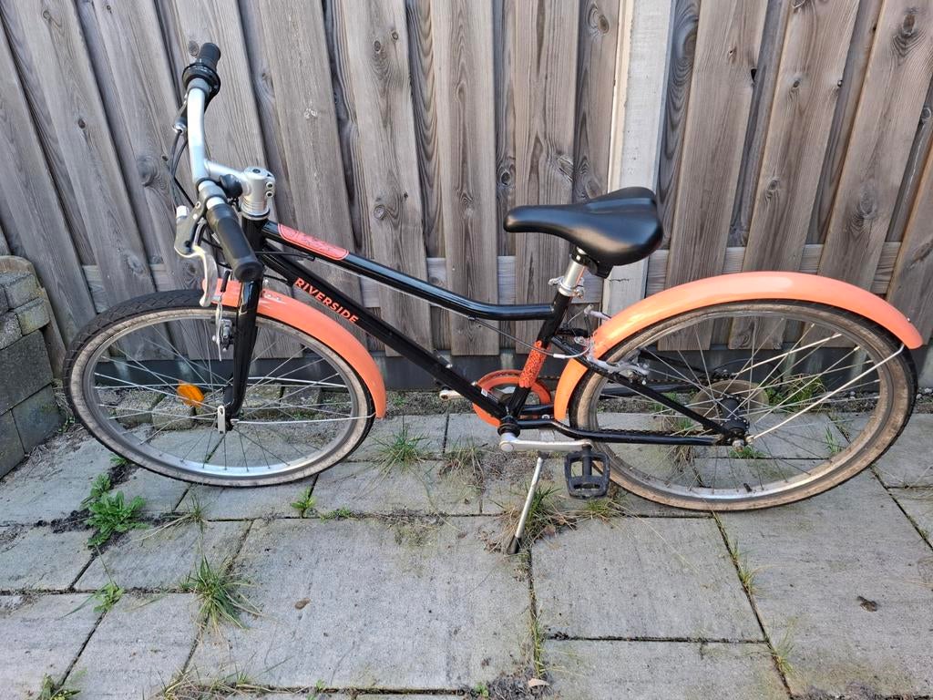 BTWIN Kinderfiets Riverside 500 24 inch zwart/koraalrood, Ophalen, Gebruikt, 20 inch of meer, BTWIN