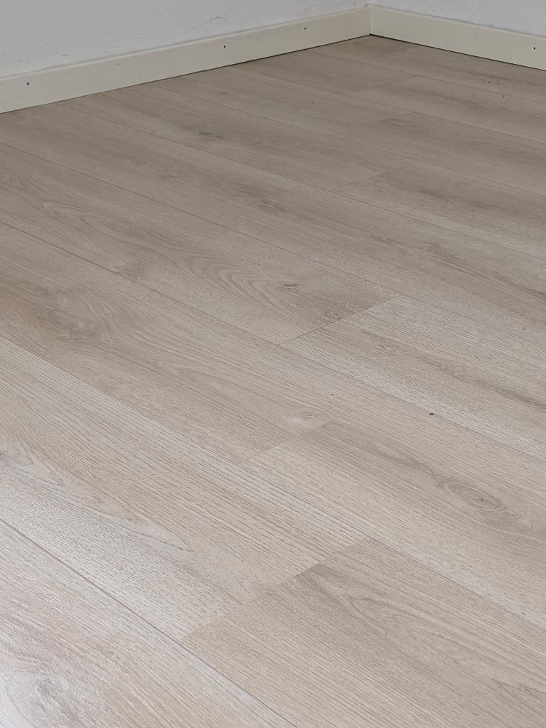 Laminaat gratis, Ophalen, Kunststof, 50 tot 150 cm, Zo goed als nieuw