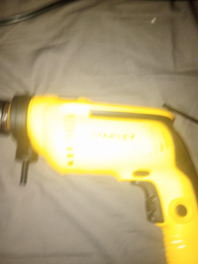 Stanley Boormachine 13mm 700W DSDH700, Ophalen