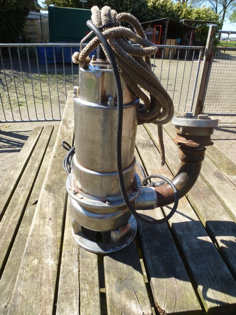 Ebara schoon en vuilwaterpomp , RVS , 30m3 per uur ,dn65 uit, Ophalen, Gebruikt