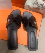 Hermes slippers maat 38, Ophalen of Verzenden, Zo goed als nieuw, Zwart, Slippers