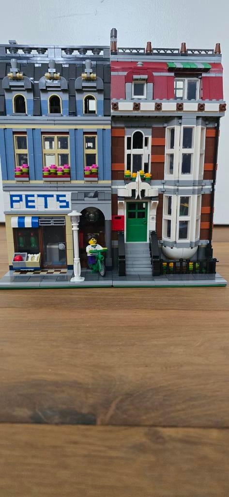 Lego gebouw met minifiguren, Ophalen