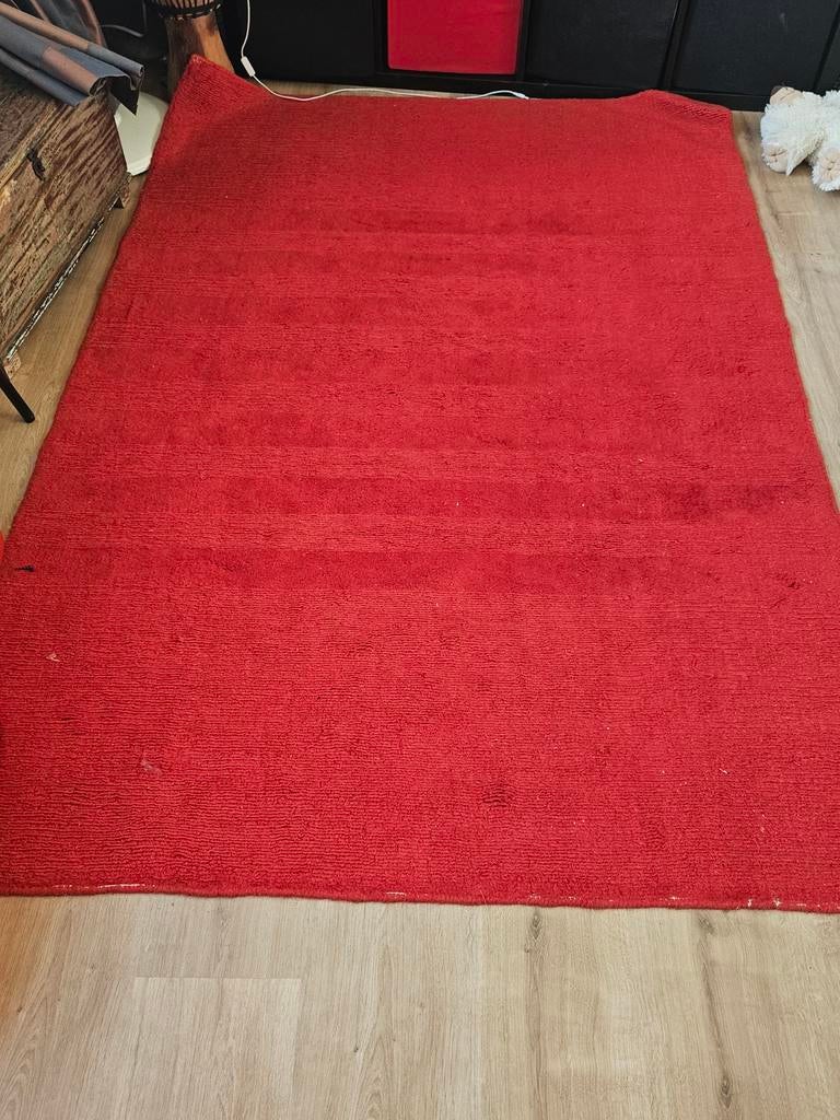 Rood vloerkleed 200x130 cm, Gebruikt, 100 tot 150 cm, Ophalen of Verzenden, 150 tot 200 cm