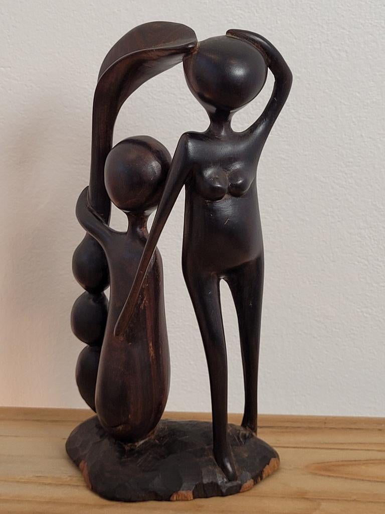 Afrikans beeldje zwart hout abstrakte kunst mensen met boom, Antiek en Kunst, Kunst | Beelden en Houtsnijwerken, Ophalen of Verzenden