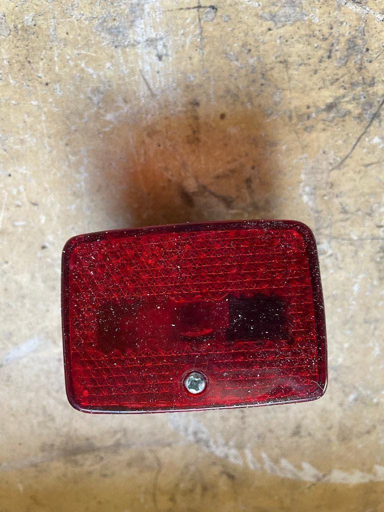 Fiets achterlicht, Fietsen en Brommers, Fietsaccessoires | Fietsverlichting, Ophalen, Achterlicht